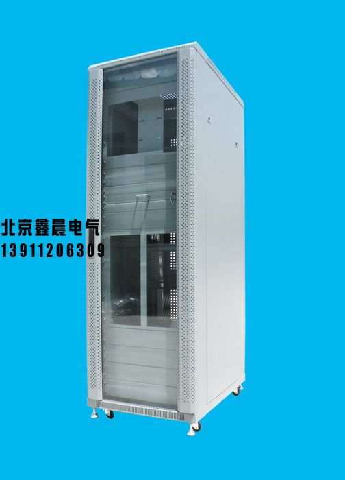 XC-2網(wǎng)絡(luò)服務(wù)器機柜。4.jpg